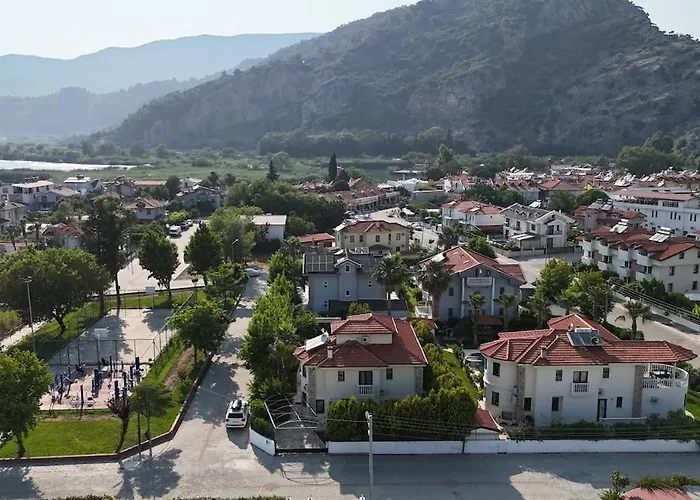 Dalyan Turaman Private Pool Sleeps 10 Villa