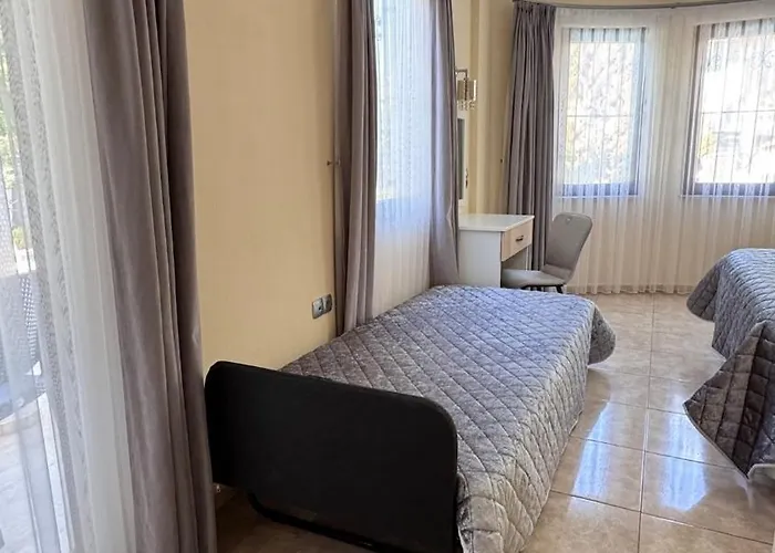 Dalyan Turaman Private Pool Sleeps 10