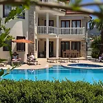 Βίλα Dalyan Turaman Private Pool Sleeps 10 *