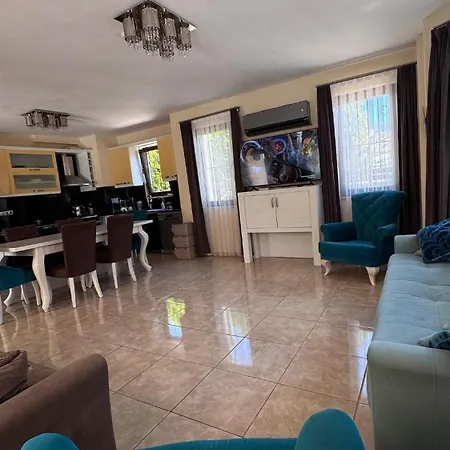 וילה Dalyan Turaman Private Pool Sleeps 10 Ortaca (Mugla)