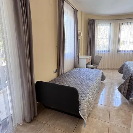 Dalyan Turaman Private Pool Sleeps 10