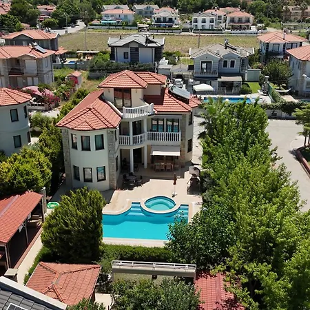 Dalyan Turaman Private Pool Sleeps 10
