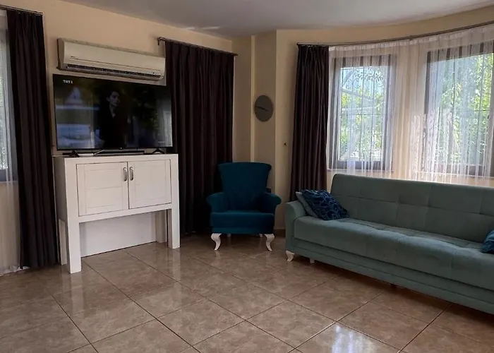 Dalyan Turaman Private Pool Sleeps 10 * オルタジャ