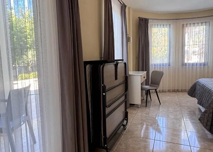 Dalyan Turaman Private Pool Sleeps 10 ヴィラ