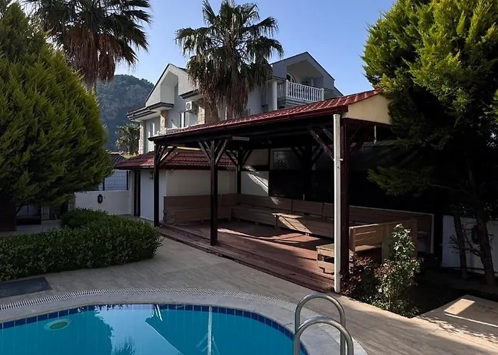 Dalyan Turaman Private Pool Sleeps 10 ヴィラ